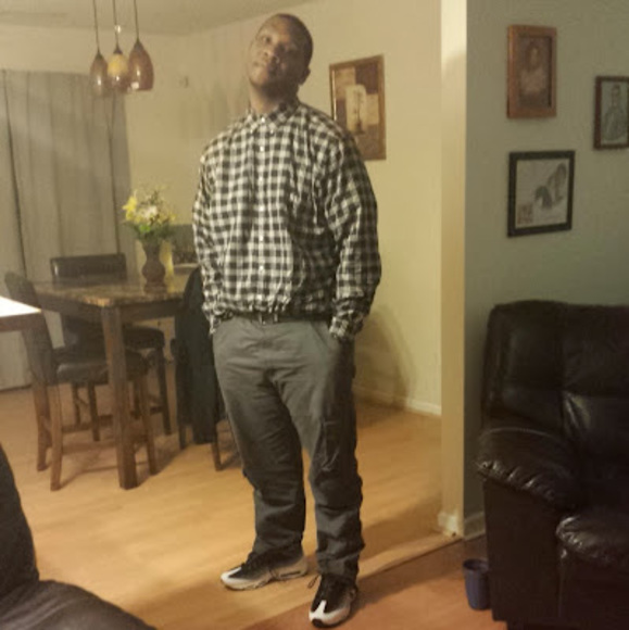 Meet your Posher, Chris - Picture 1 of 1